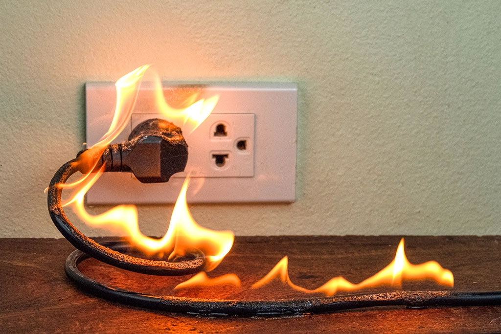 Electrical outlet clearance